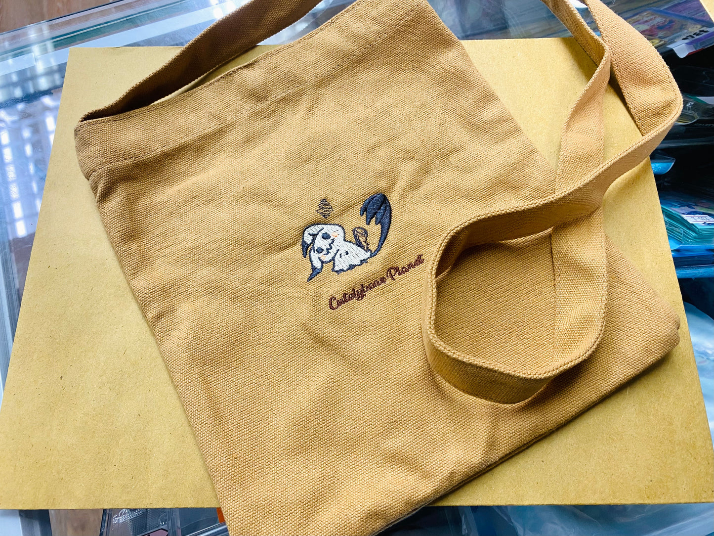 ［預訂額滿］Pokemon 謎擬Q 斜孭帆布袋 (Canvas hand bag - Mimikyu)